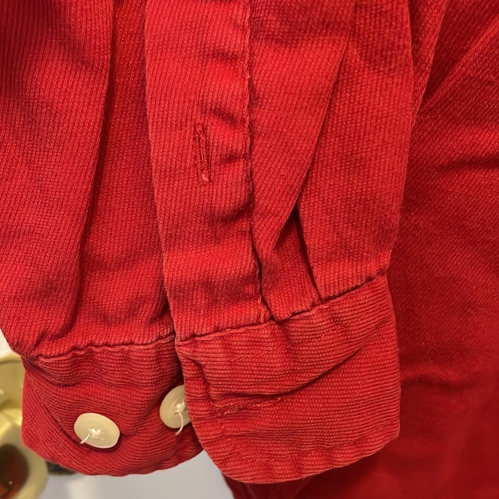 Structure Red Button Down** - Picture 5 of 6
